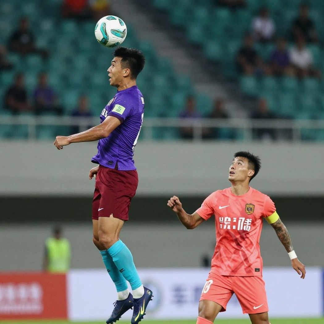 Lach Tray in Market Season: When V-League Prices a Dream in Minutes Played