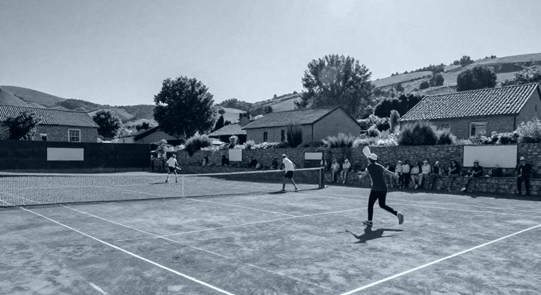 Cô bé đóng thế Serena Williams bước ra ánh đèn US Open: Từ phim Hollywood đến cuộc đối đầu với Rybakina