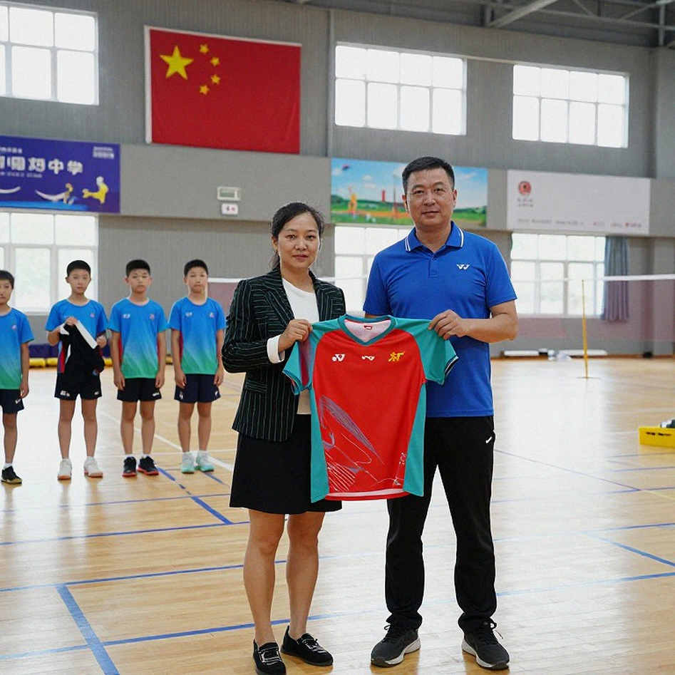 Alwi Farhan tập cùng Kento Momota trước Asian Games 2026: Một buổi tập, hai câu chuyện, và một khoảng trống dữ liệu