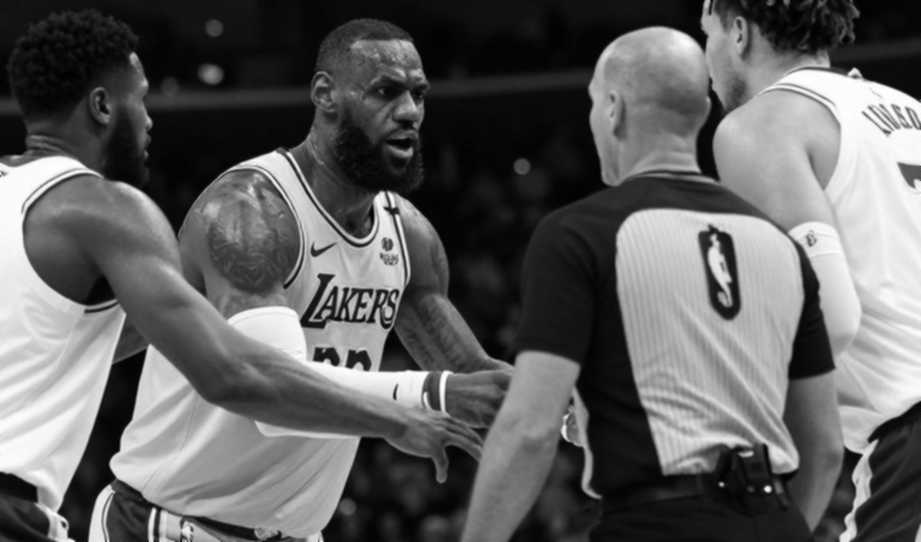 Mùa thứ bảy của Melvin Council Jr.: Khi tòa án viết lại luật chơi của NCAA