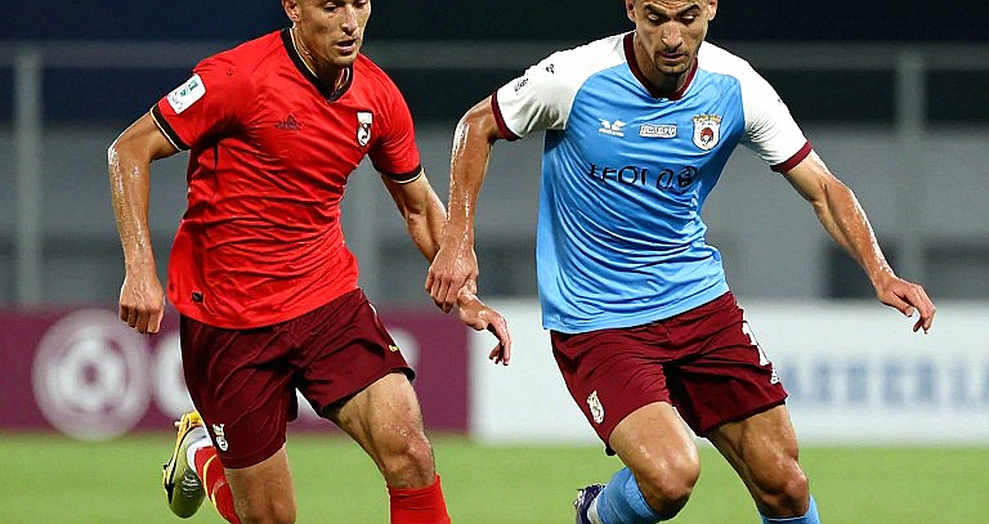 Bàn thắng phút 11 của Ivan Toney: VAR không phải cỗ máy tìm sự thật