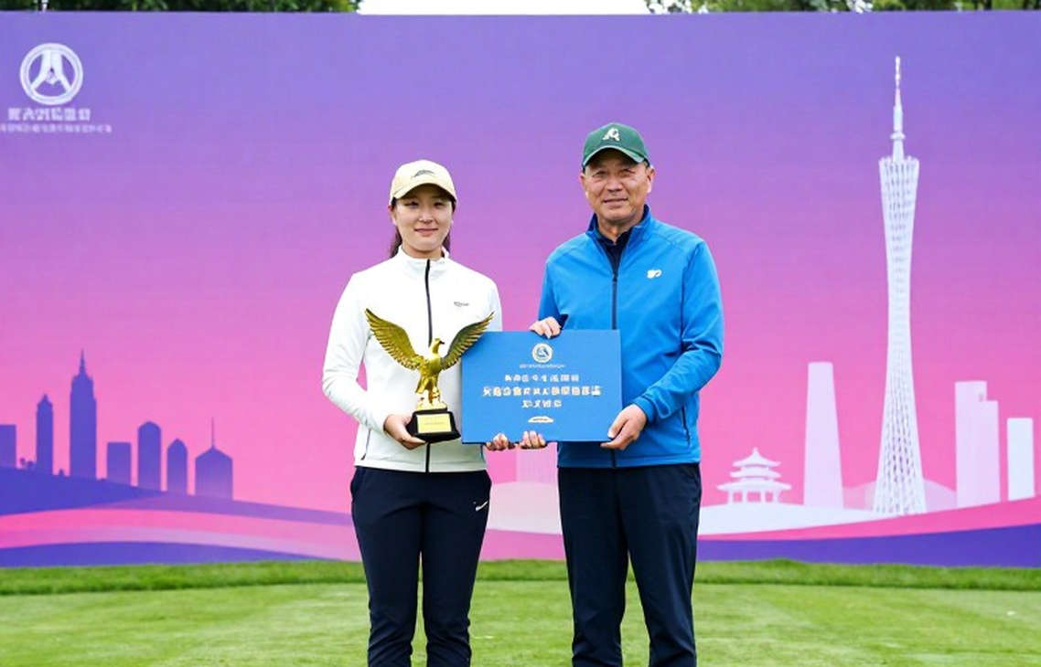 Gió thổi bóng vào nước: Có bị phạt? Luật golf mới 2026 giải thích rõ ràng
