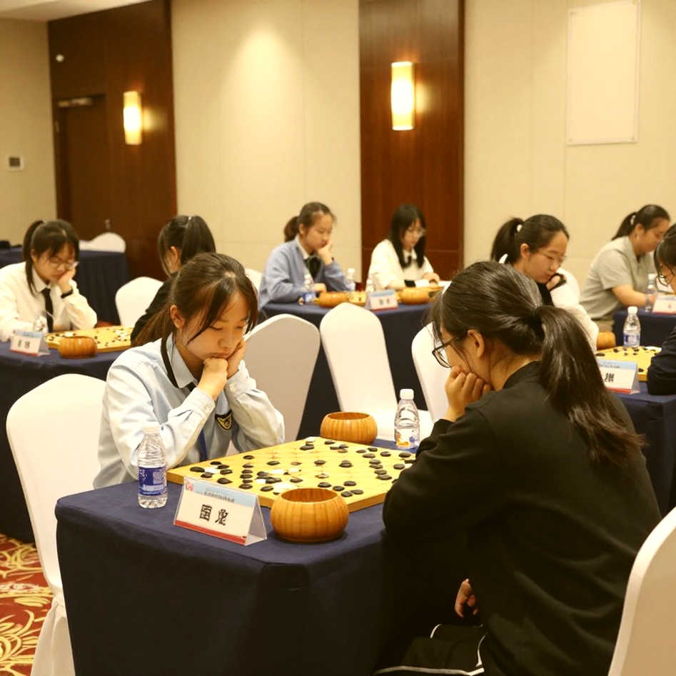 Giải Liên Minh Cờ Vua Toàn Cầu: Đội Pipers Của Carlsen Dẫn Đầu Giải Liên Minh Cờ Vua Toàn Cầu: Đội Pipers Của Carlsen Dẫn Đầu