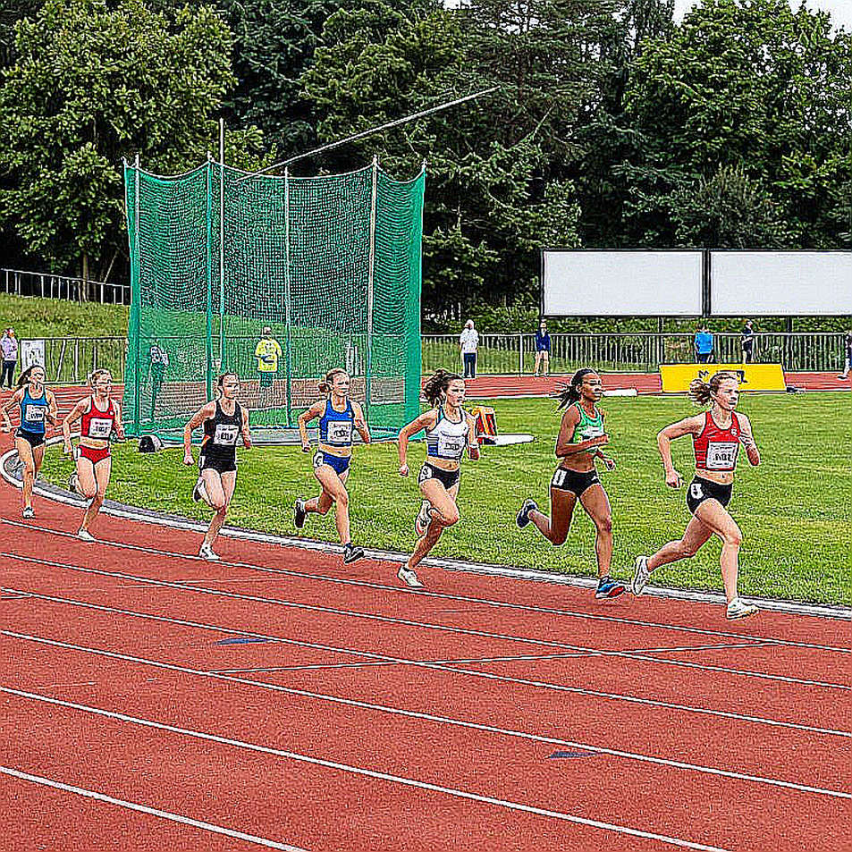 Amy Hunt lập kỷ lục mùa giải 22.16 giây tại Diamond League, chuẩn bị cho cúp Ultimate Championships Amy Hunt lập kỷ lục mùa giải 22.16 giây tại Diamond League, chuẩn bị cho cúp Ultimate Championships