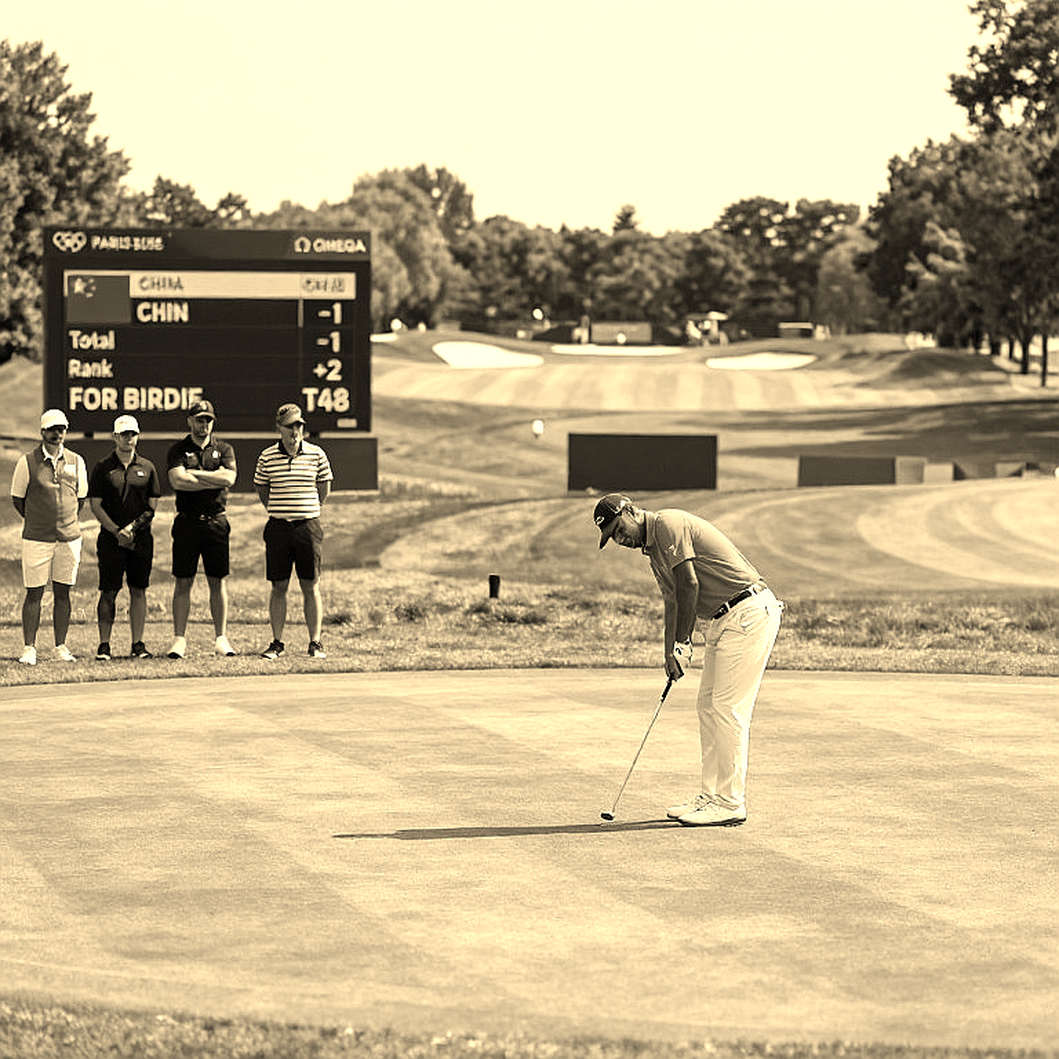 Tiger Woods nhận án treo: Khi huyền thoại golf đối mặt với ranh giới mong manh giữa đau đớn và danh vọng Tiger Woods nhận án treo: Khi huyền thoại golf đối mặt với ranh giới mong manh giữa đau đớn và danh vọng
