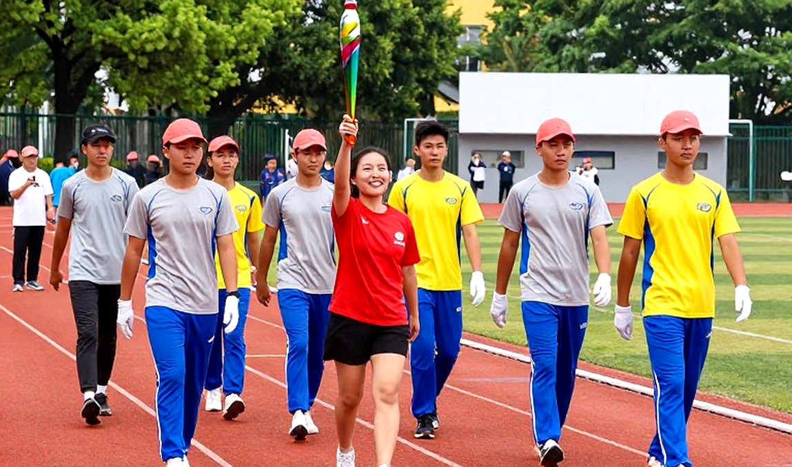 Thái Lan gạch tên Theerathon Bunmathan trước ngày gặp Việt Nam: canh bạc của kẻ dám trông ngốc Thái Lan gạch tên Theerathon Bunmathan trước ngày gặp Việt Nam: canh bạc của kẻ dám trông ngốc