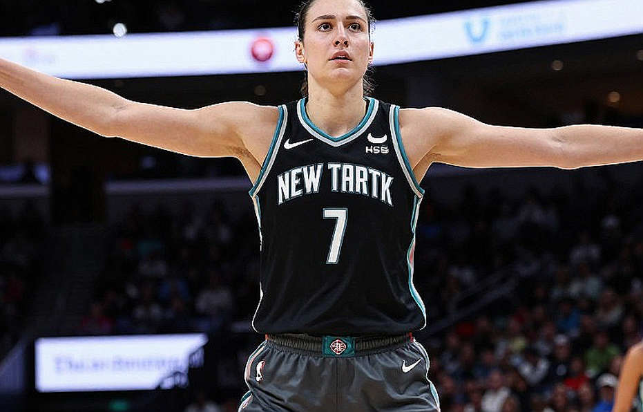 Hội thảo One Team lần thứ 16: Euroleague Basketball củng cố vai trò trách nhiệm xã hội qua các câu lạc bộ châu Âu Hội thảo One Team lần thứ 16: Euroleague Basketball củng cố vai trò trách nhiệm xã hội qua các câu lạc bộ châu Âu