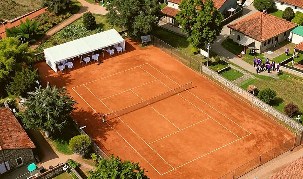 Wuhan: Chwalinska Beats Swiatek After Two Missed Set Points, and a WTA Finals Ticket Nobody Noticed