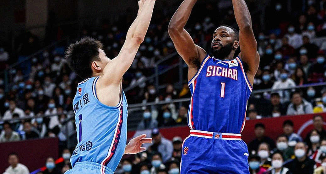 Shavon Shields và bài toán chiến thuật của Saras: Fenerbahçe không cần thêm ngôi sao, họ cần thêm một bánh răng