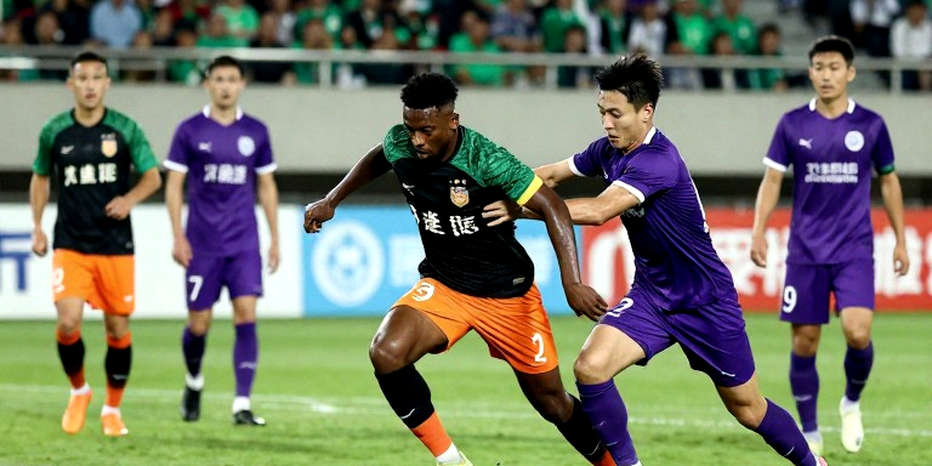 Piojo Herrera và cột mốc 50 thẻ đỏ: Khi băng ghế huấn luyện trở thành nơi tụ tập của những cơn giận