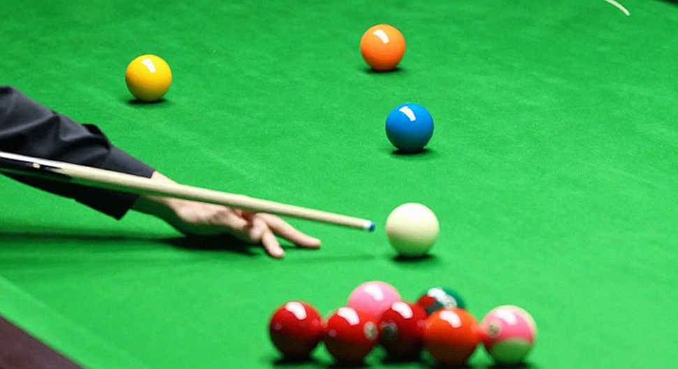 Khoảng Lặng Của Khẩu Súng: Mark Allen Và Mùa Giải Không Tiếng Cơ