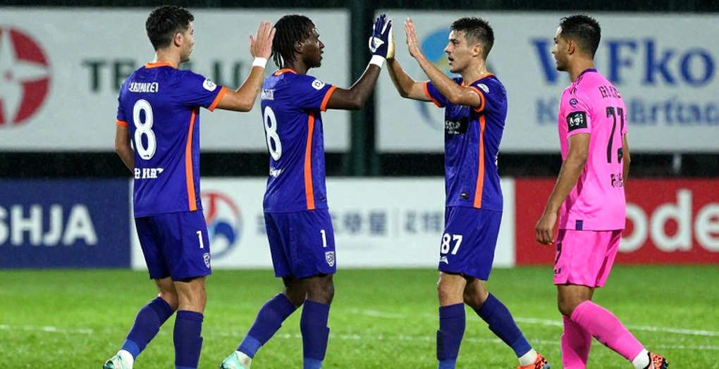 Vietnamese Football and the Data Revolution: When Statistics Become the Second Referee Vietnamese Football and the Data Revolution: When Statistics Become the Second Referee