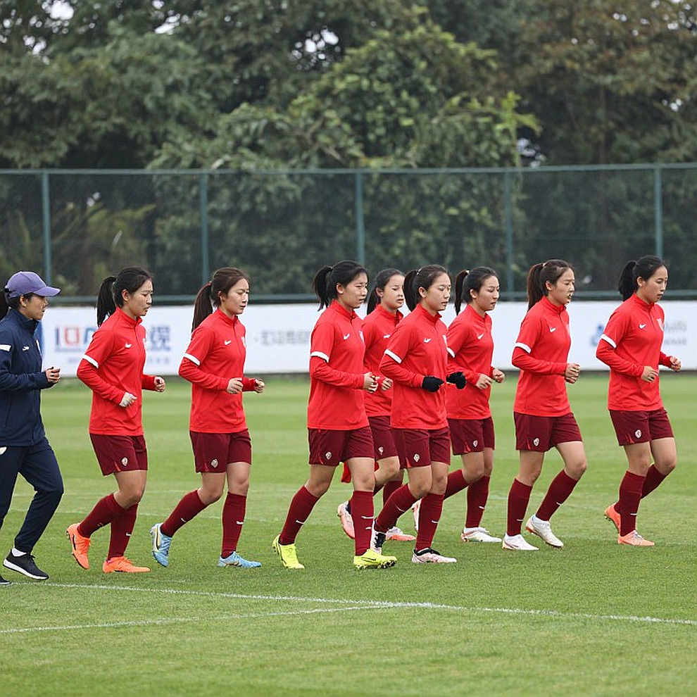 Phú Thọ 1-1 Khánh Hòa: một điểm giữ bằng phản xạ, và cái giá nằm ngoài bảng điểm Phú Thọ 1-1 Khánh Hòa: một điểm giữ bằng phản xạ, và cái giá nằm ngoài bảng điểm
